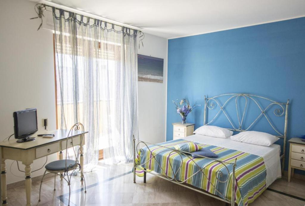 Salentomigliore Casa Vacanze San Pancrazio Salentino Bagian luar foto